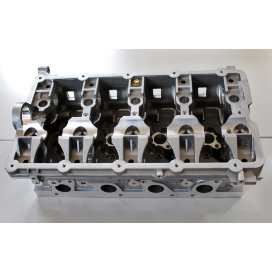New Cylinder Head Mitsubishi 2.0 Diesel 