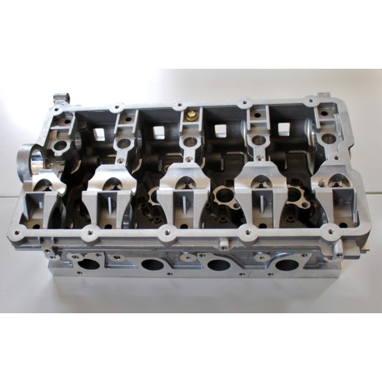 Mitsubishi Lancer, Grandis & Outlander 2.0 DI-D BSY BKD Cylinder Head