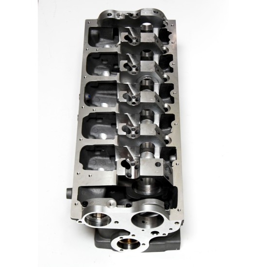 Cylinder Head for VW Volkswagen Transporter, Caravelle, Multivan & Touareg 2.5 TDi PD